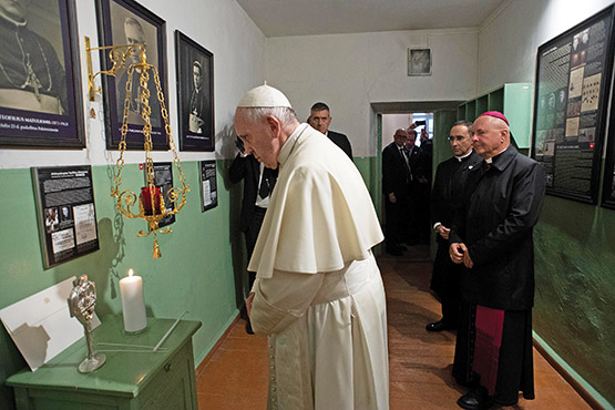 Popiežius Lietuvoje: malda už okupacijų aukas