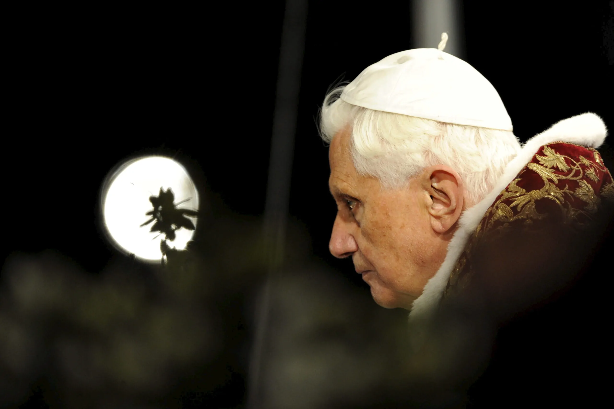 You are currently viewing Popiežiaus Benedikto XVI homilija Šv. Petro bazilikoje 2006 m. Visų Šventųjų iškilmės dienai