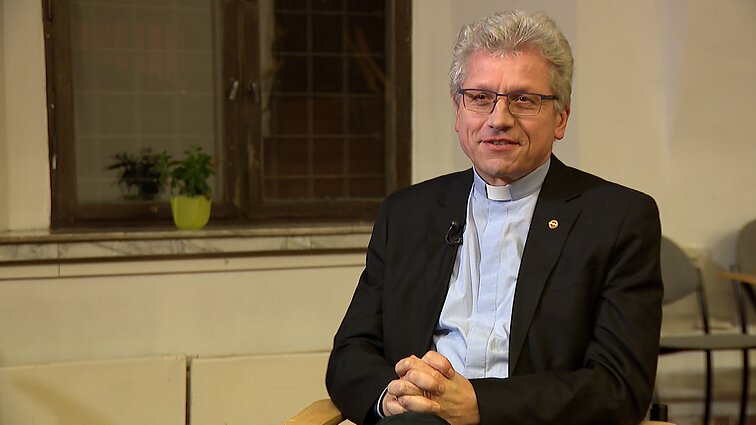 Pokalbis su Šventojo Sosto Šventųjų Kongregacijos darbuotoju atsakingu už šventųjų bylas kunigu Zdzisław Józef Kijas